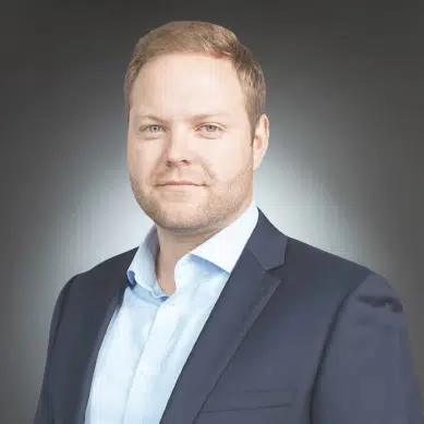 Headshot of Benton Sturt from Meridian Capital