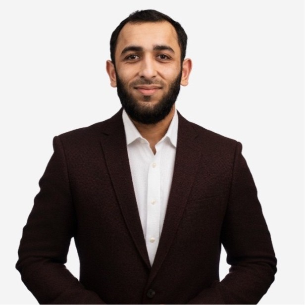 Headshot of Imran Butt, Manager Due Diligence at Forvis Mazars